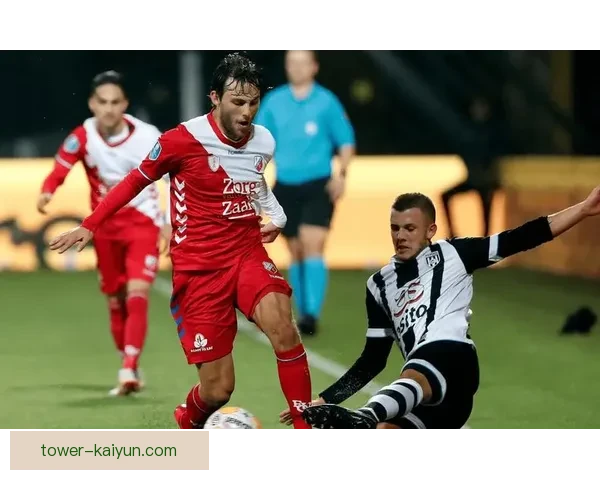 罗布·爱德华兹在英超表现稳健，持续受到关注